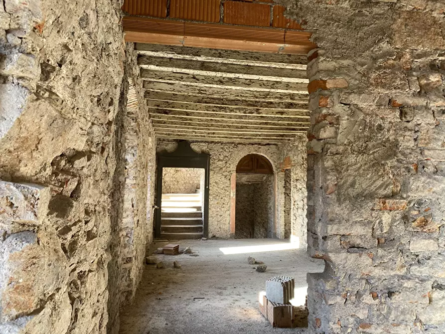 Immagine 58 di Rustico / casale in vendita  in Via Montini a Preseglie