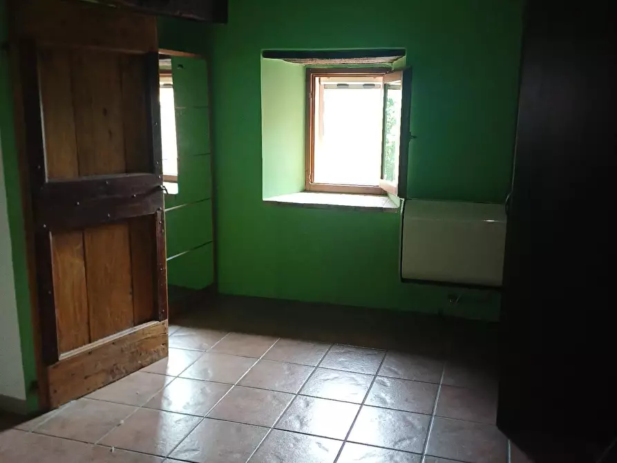 Immagine 24 di Porzione di casa in vendita  a Solignano