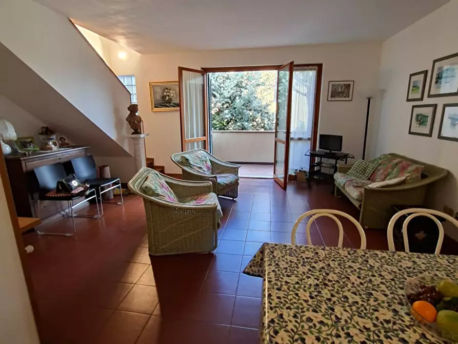 Immagine 12 di Quadrilocale in vendita  a Massa