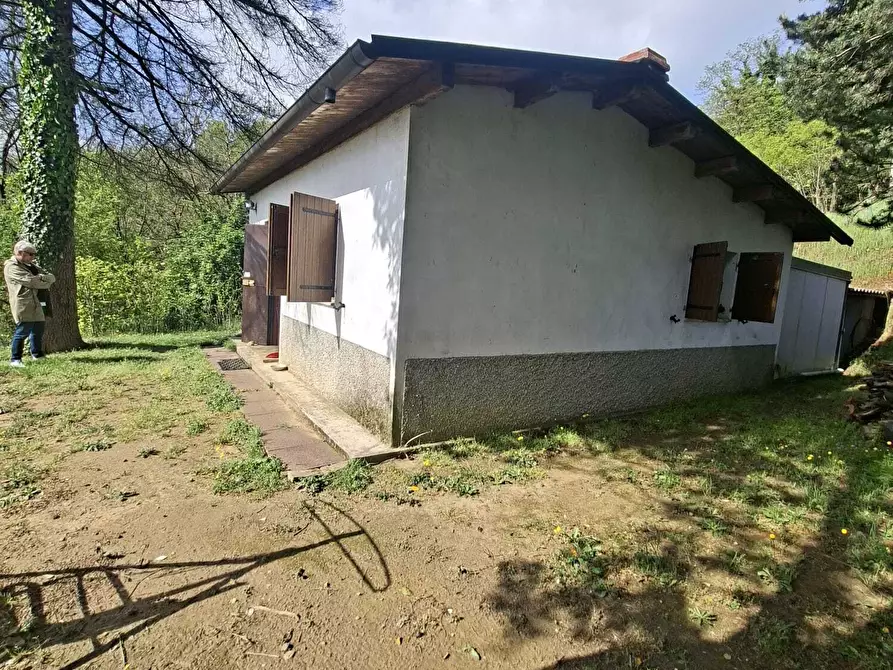 Immagine 2 di Casa indipendente in vendita  a Medesano