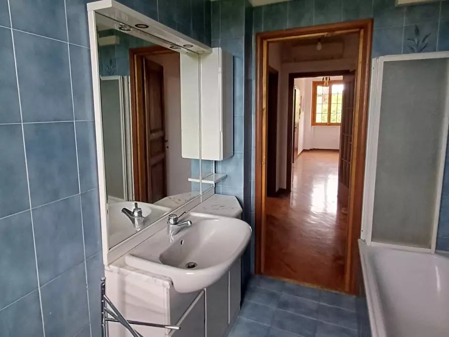 Immagine 36 di Trilocale in vendita  a Fornovo Di Taro