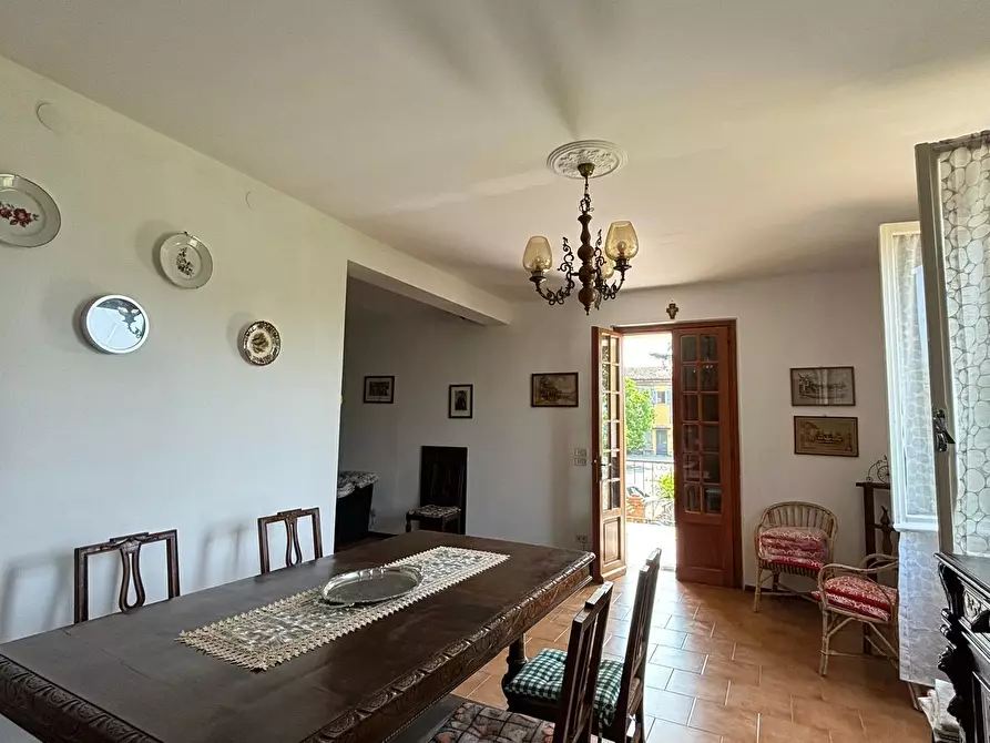 Immagine 2 di Trilocale in affitto  a Varano De' Melegari