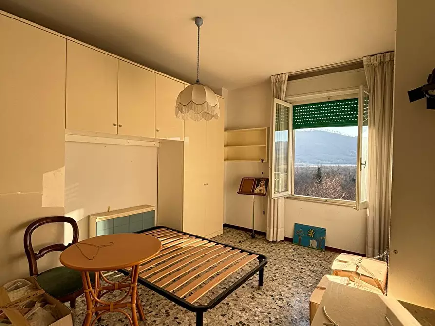 Immagine 35 di Casa trifamiliare in vendita  a Varano De' Melegari