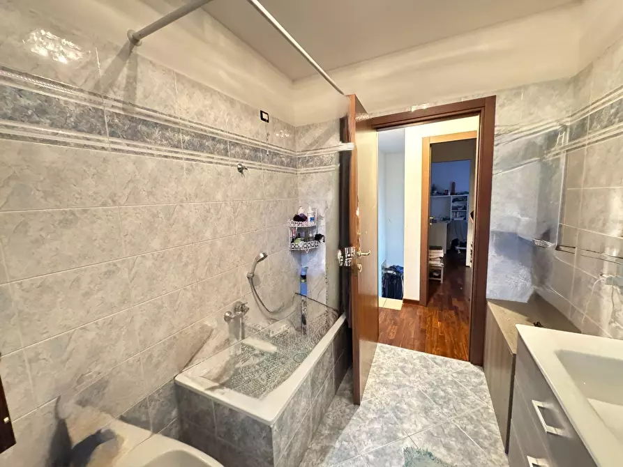 Immagine 21 di Villetta a schiera in vendita  a Fornovo Di Taro