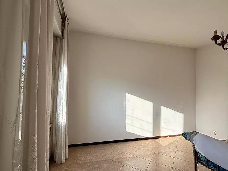 Immagine 28 di Casa trifamiliare in vendita  a Varano De' Melegari