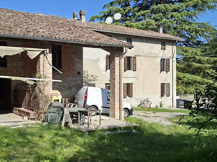 Immagine 36 di Porzione di casa in vendita  a Fornovo Di Taro