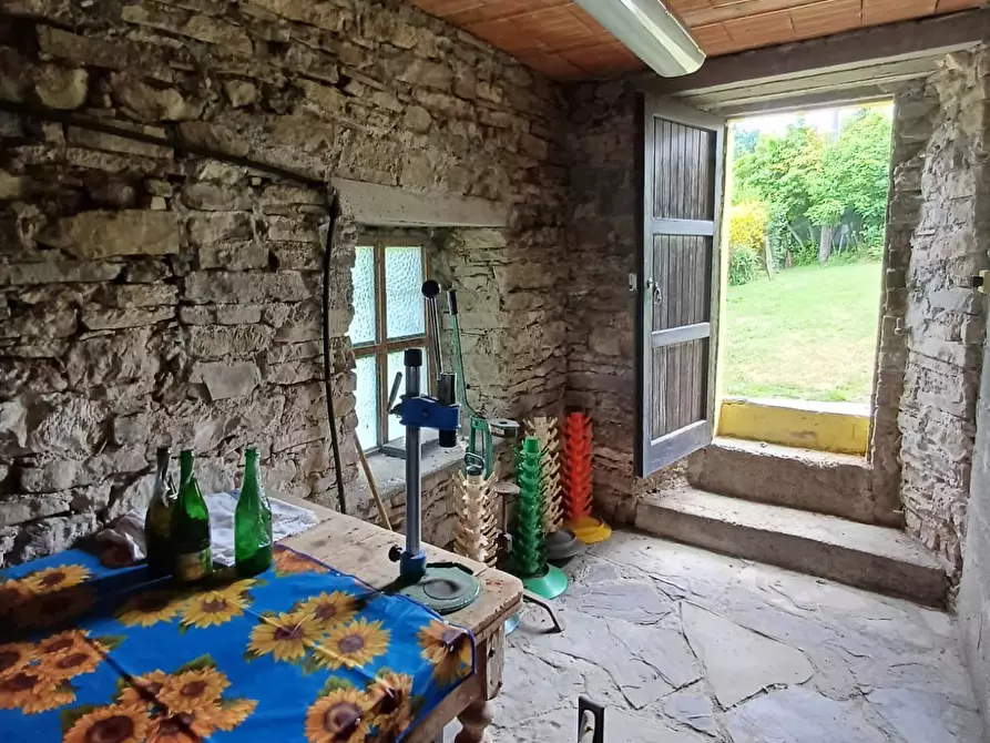 Immagine 24 di Casa indipendente in vendita  a Valmozzola