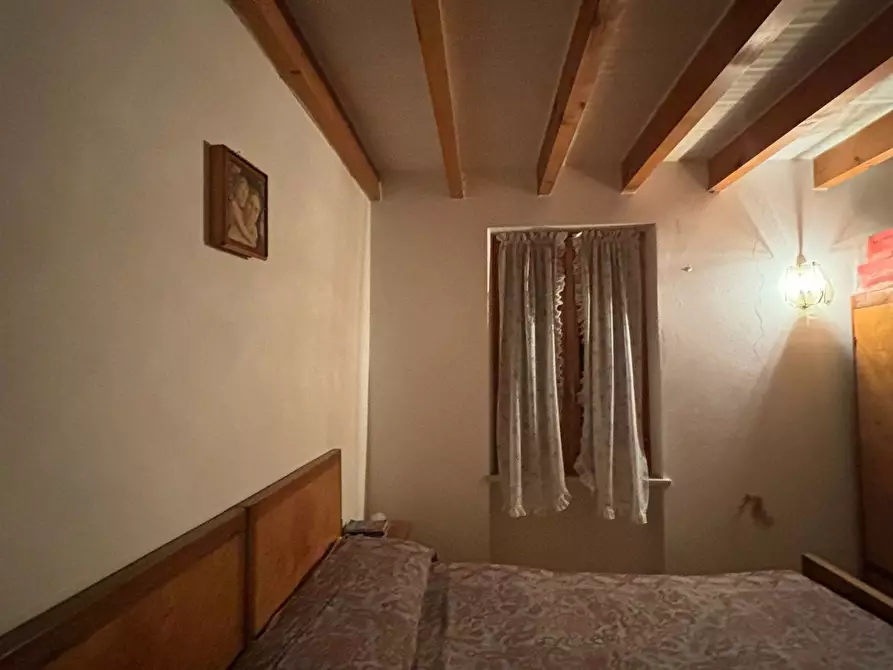 Immagine 20 di Porzione di casa in vendita  a Terenzo