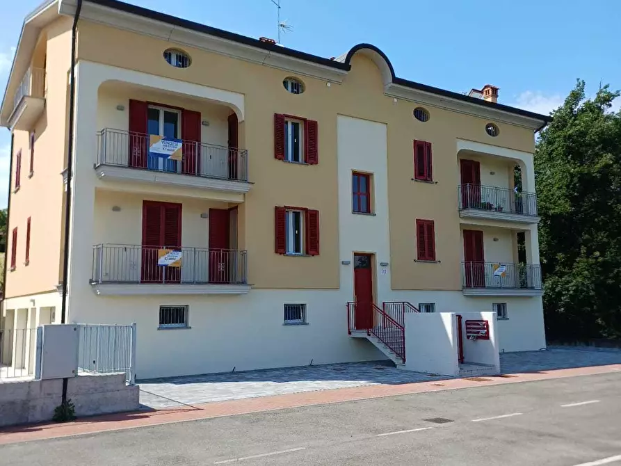 Immagine 5 di Trilocale in vendita  a Medesano