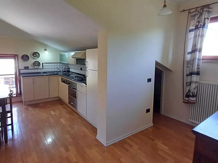 Immagine 24 di Casa bifamiliare in vendita  a Varano De' Melegari