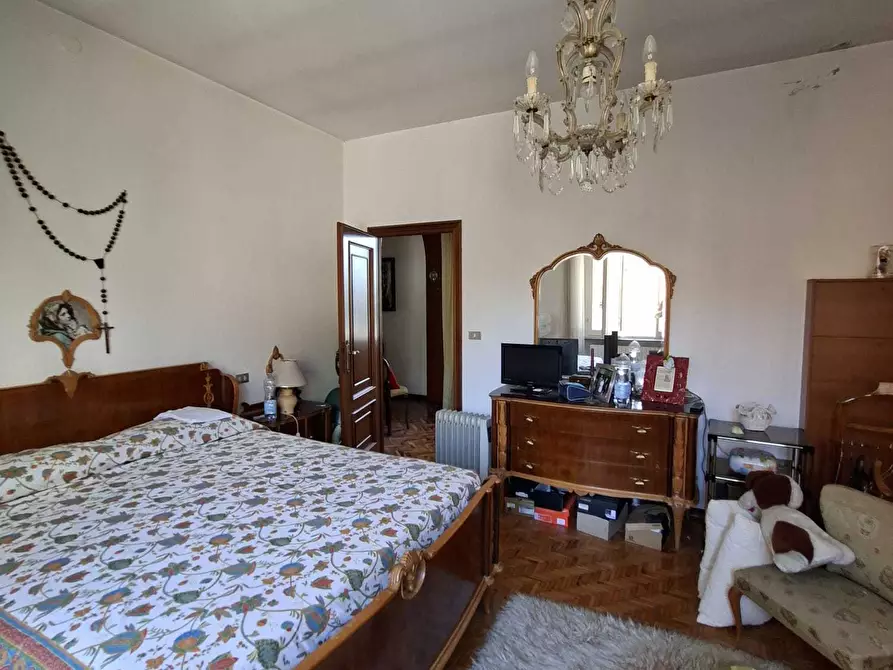 Immagine 43 di Trilocale in vendita  a Medesano