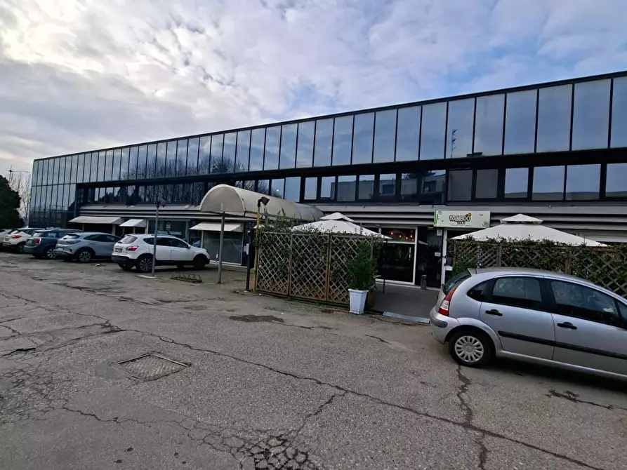 Immagine 6 di Ufficio in vendita  a Parma