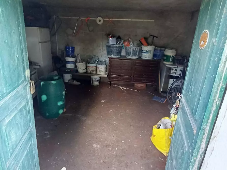 Immagine 27 di Trilocale in vendita  a Borgo Val Di Taro