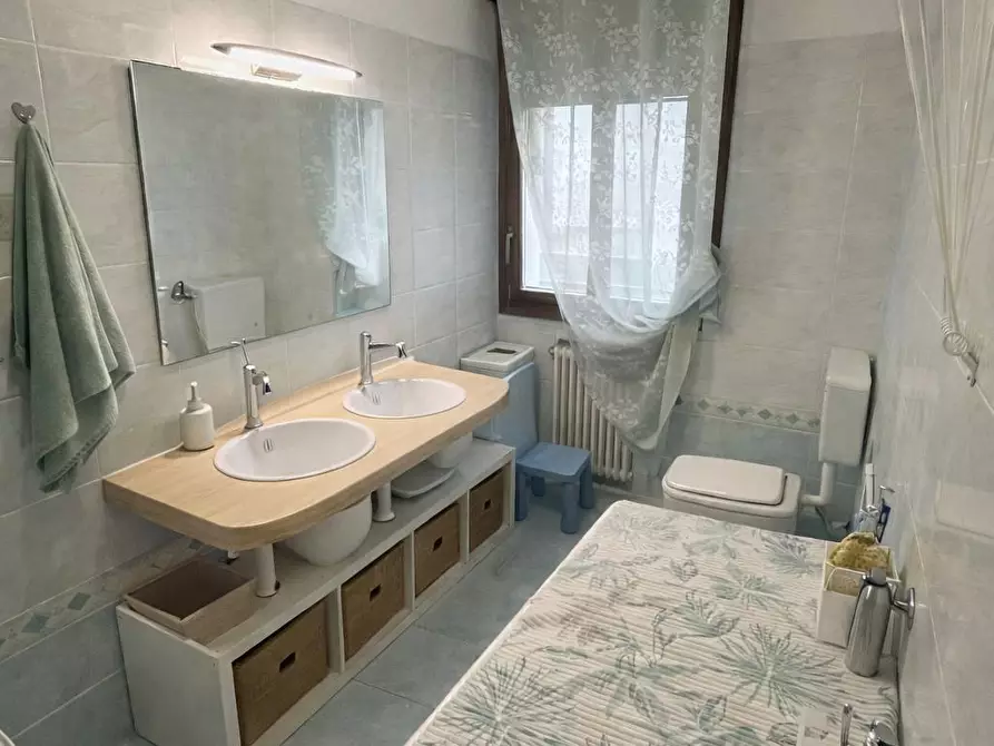 Immagine 10 di Trilocale in vendita  a Salsomaggiore Terme