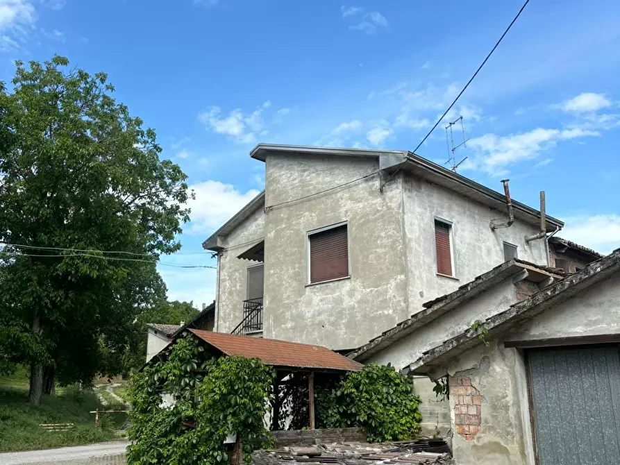 Immagine 1 di Casa indipendente in vendita  a Fornovo Di Taro