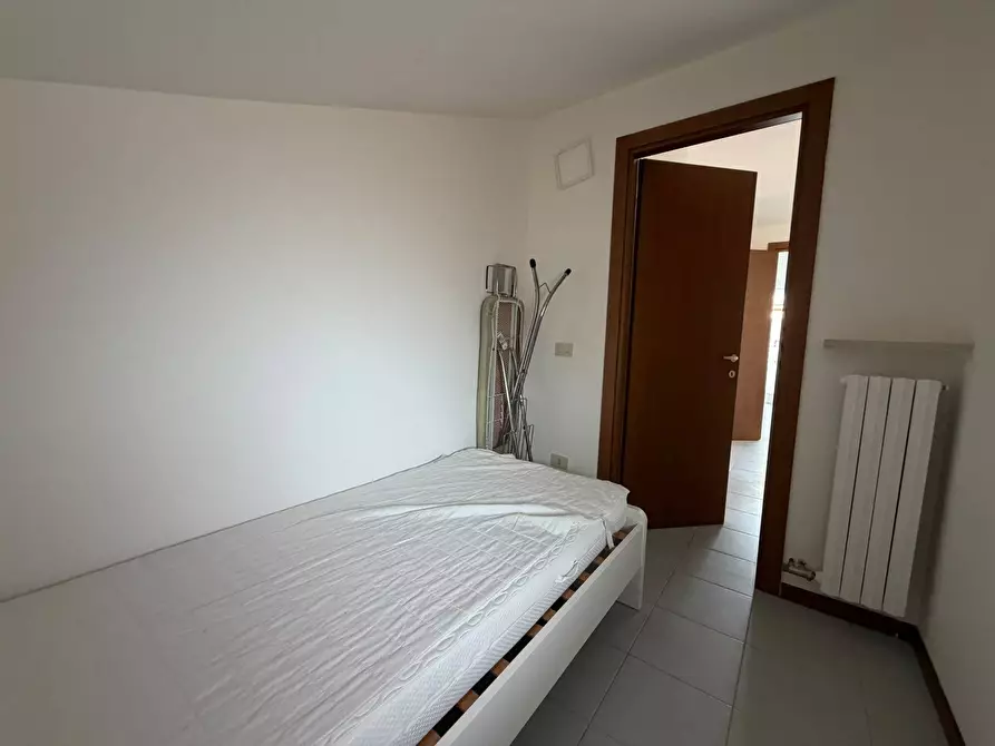 Immagine 12 di Trilocale in affitto  a Medesano