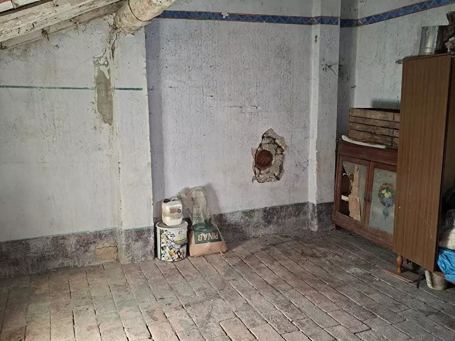 Immagine 32 di Porzione di casa in vendita  a Fornovo Di Taro