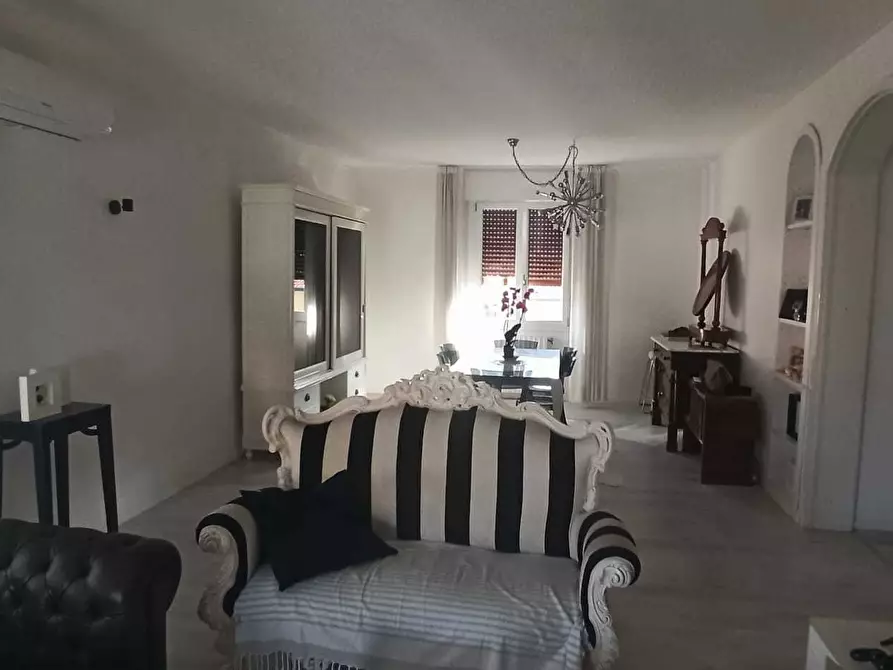 Immagine 6 di Quadrilocale in vendita  in Via Canonica 27 a Arcola