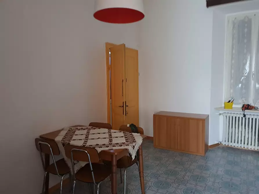 Immagine 4 di Monolocale in affitto  a Varano De' Melegari