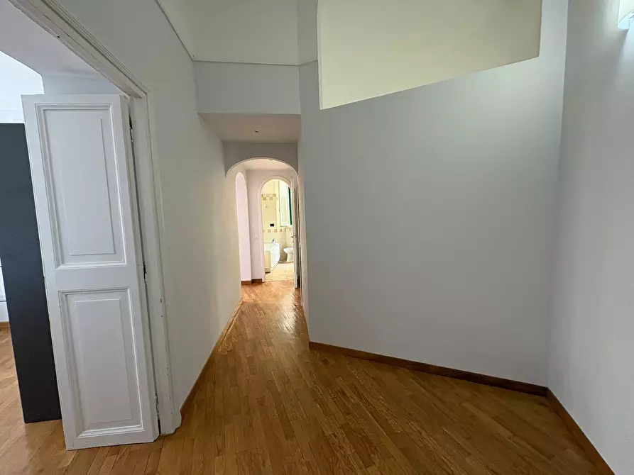 Immagine 13 di Trilocale in affitto  in Via di San Giovanni in Laterano 276 a Roma