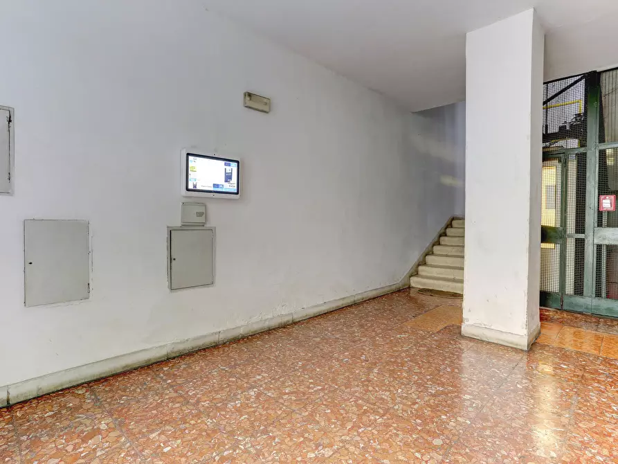 Immagine 17 di Bilocale in vendita  in VIA TUSCOLANA 1000 a Roma