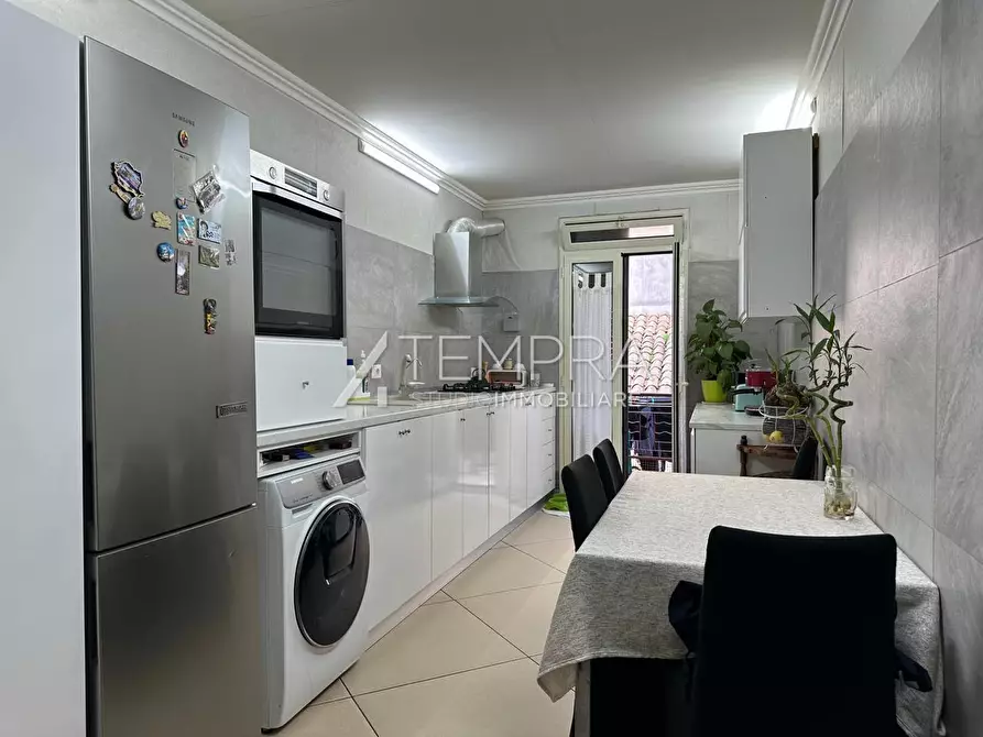 Immagine 24 di Casa indipendente in vendita  a Adrano