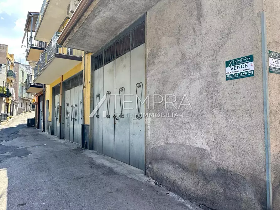 Immagine 29 di Casa indipendente in vendita  in Via Biviere 37 a Adrano