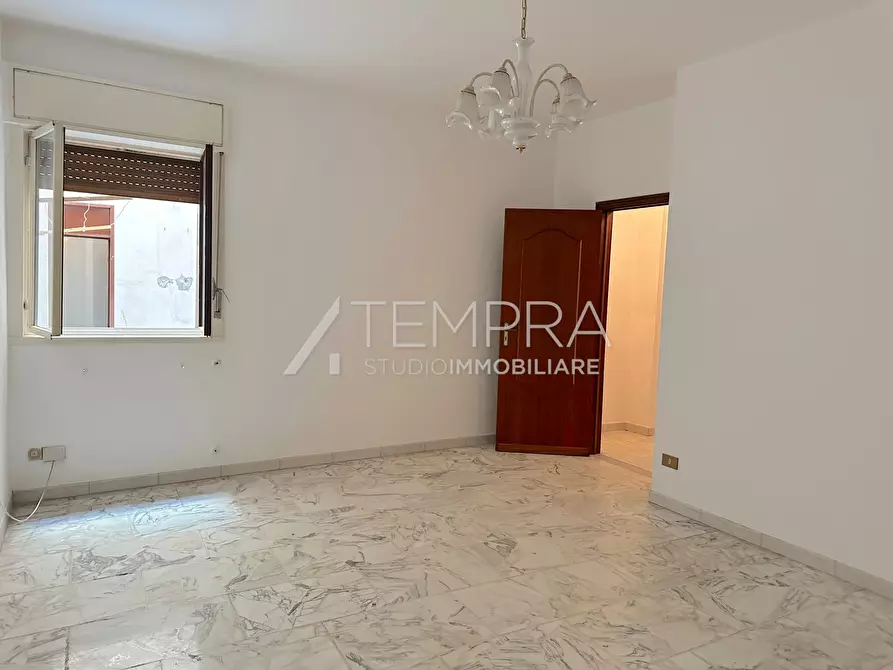 Immagine 11 di Appartamento in vendita  in VIA DELL'AMICIZIA a Adrano