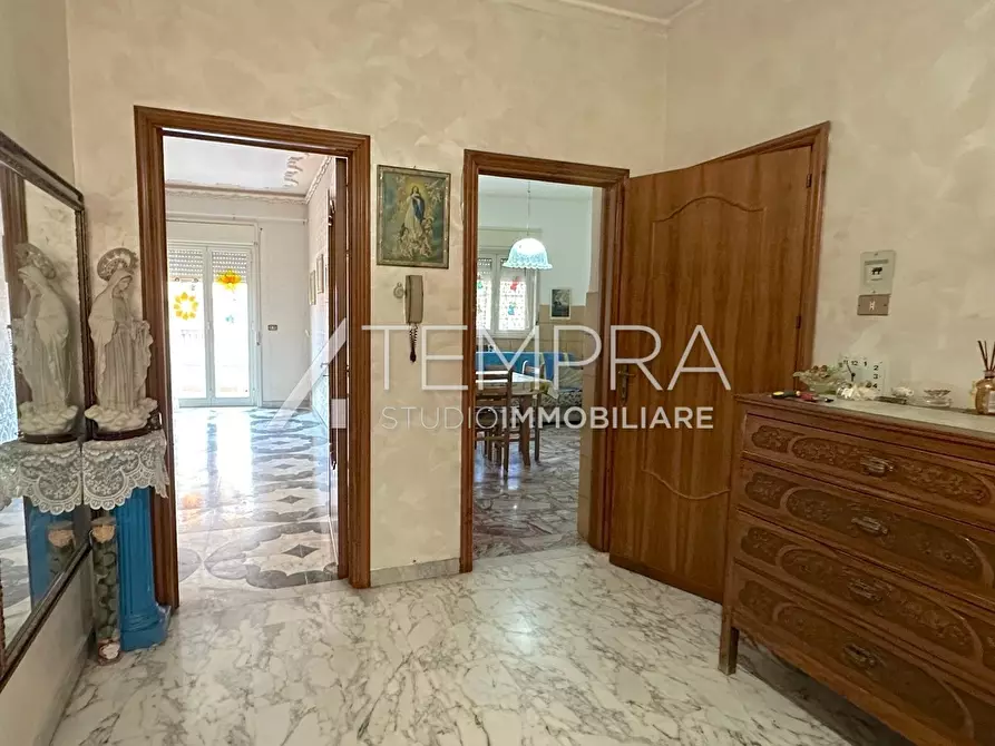 Immagine 8 di Appartamento in vendita  a Adrano