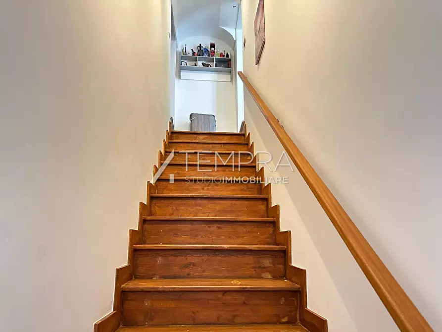 Immagine 11 di Casa indipendente in vendita  a Adrano