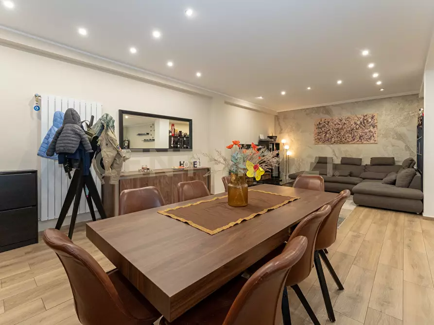 Immagine 13 di Pentalocale in vendita  in Via Lo Jacono Francesco 53 a Sant'agata Li Battiati