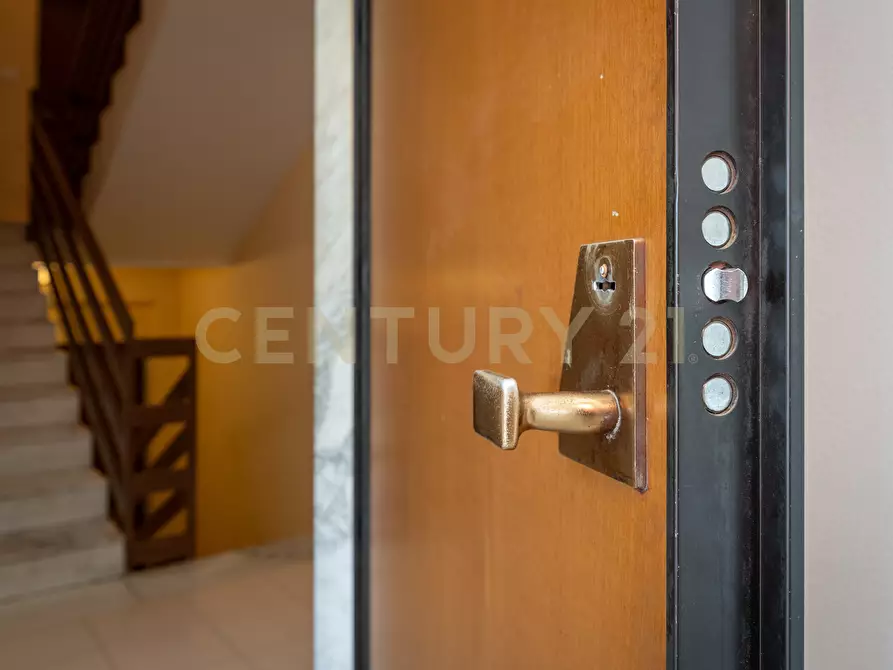 Immagine 35 di Trilocale in vendita  in Via Firenze 112 a Aci Castello