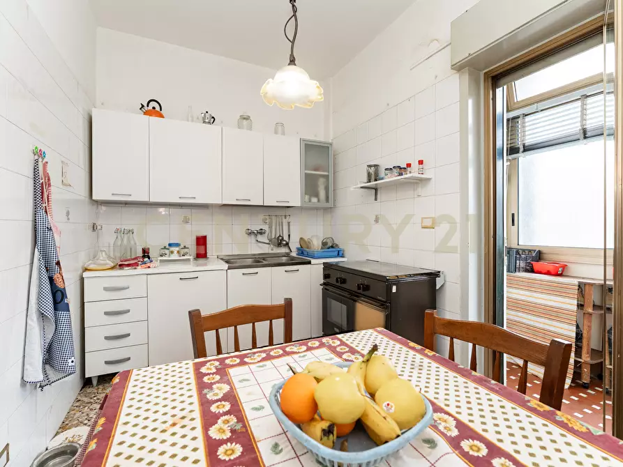 Immagine 34 di Trilocale in vendita  in Via Torino 86 a Catania