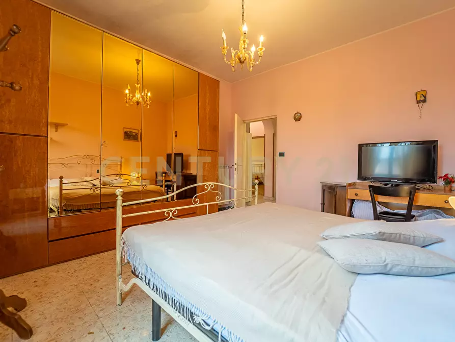 Immagine 32 di Pentalocale in vendita  in Via Due Giugno 66 a Fonte Nuova