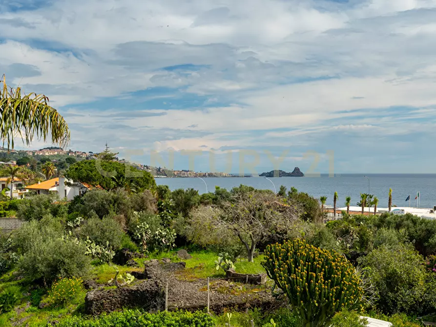 Immagine 91 di Villa in vendita  in Via G. Pezzana 11 a Aci Castello