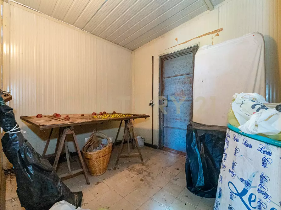 Immagine 44 di Villa in vendita  in Via Ramondetta 47 a Aci Sant'antonio