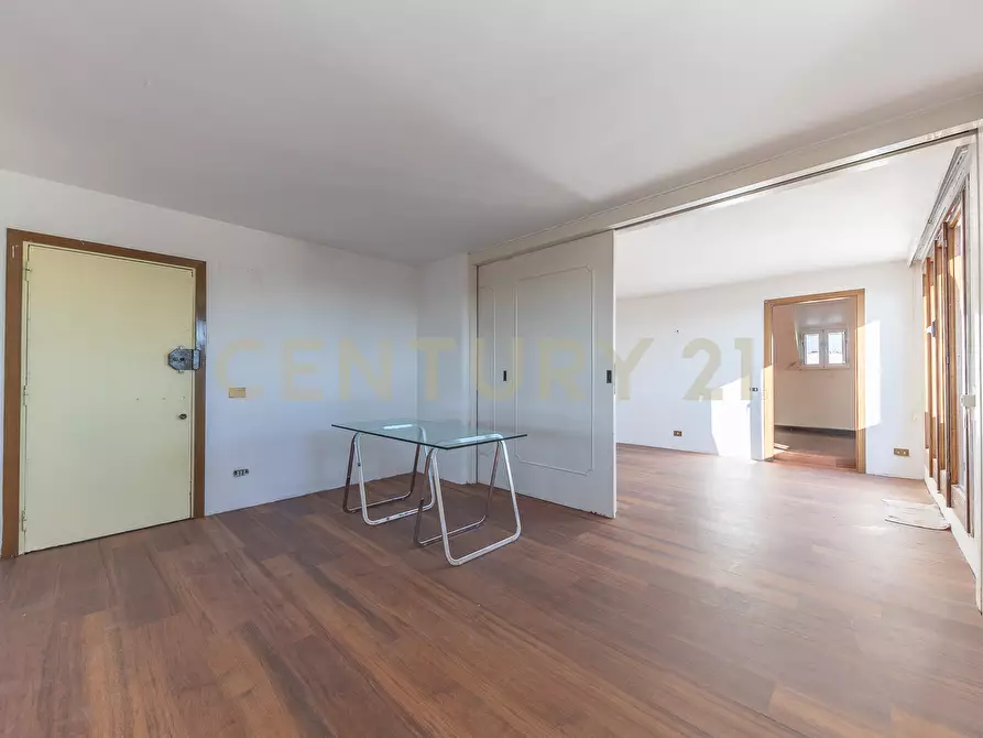 Immagine 33 di Attico in vendita  in Via Francesco Borgatti 18 a Roma