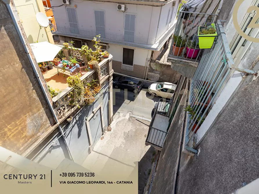 Immagine 17 di Quadrilocale in vendita  in Via F. Bianco 2 a Catania