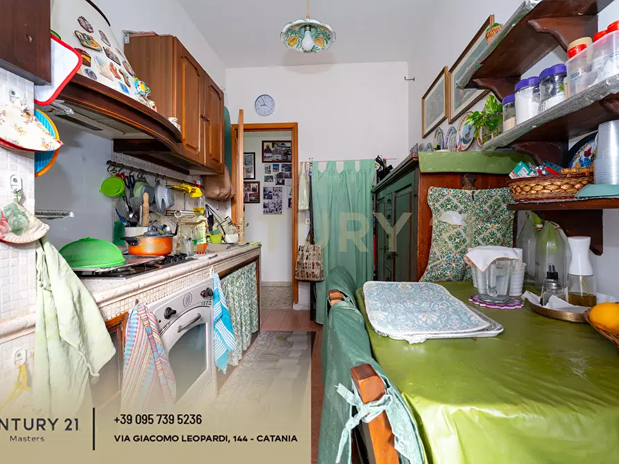 Immagine 75 di Attico in vendita  in Via Gargano 31 a Catania