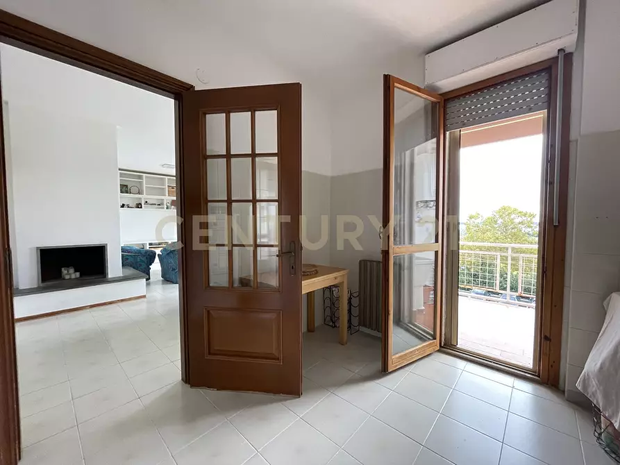 Immagine 16 di Pentalocale in vendita  in Via Pietro Nenni 19 a Orbetello