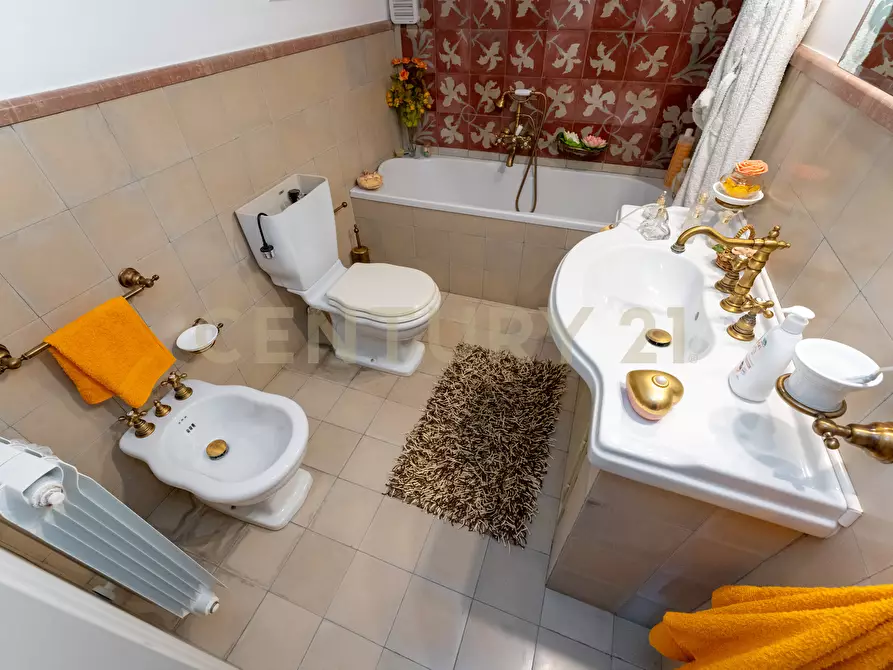 Immagine 31 di Appartamento in vendita  in Via Stazione 12 a Aci Castello