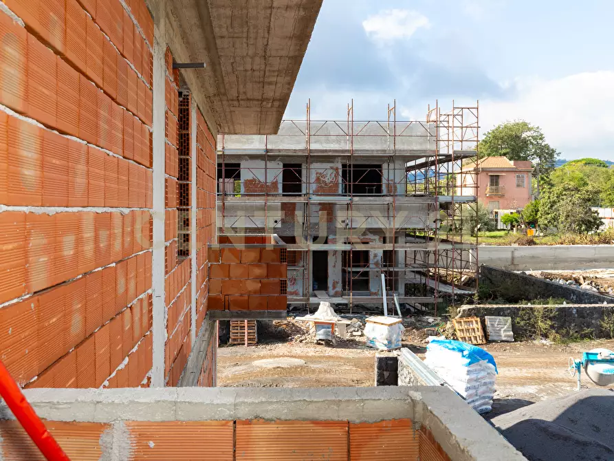 Immagine 36 di Villa in vendita  in Via Ruggero Leoncavallo 7 a Aci Sant'antonio