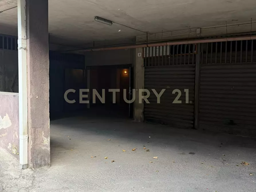 Immagine 11 di Garage in vendita  in Via Immacolata 37 a Catania