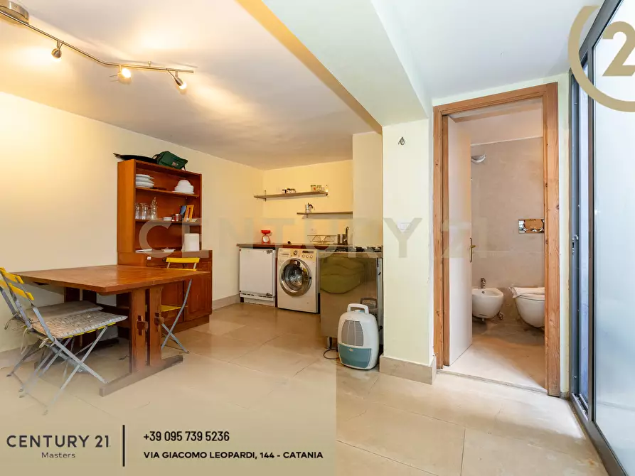 Immagine 24 di Casa indipendente in vendita  in Via Zaccà Rosolia 11 a Catania