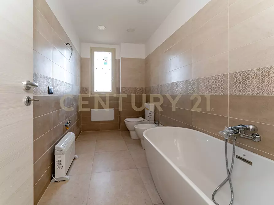 Immagine 57 di Quadrilocale in vendita  in Via Turati 13 a Belpasso