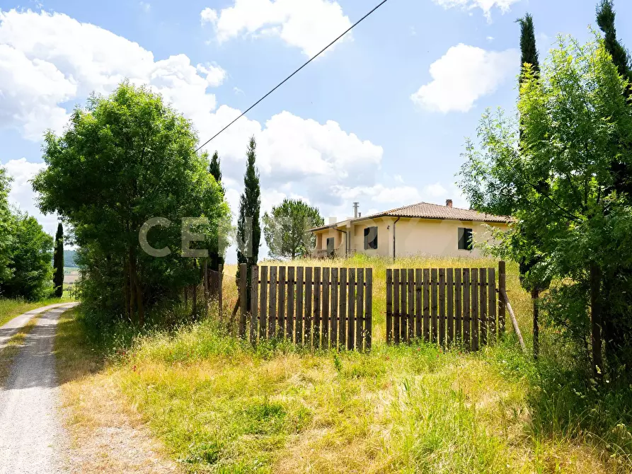 Immagine 1 di Villa in vendita  in Via della Fonte 4 a Magliano In Toscana