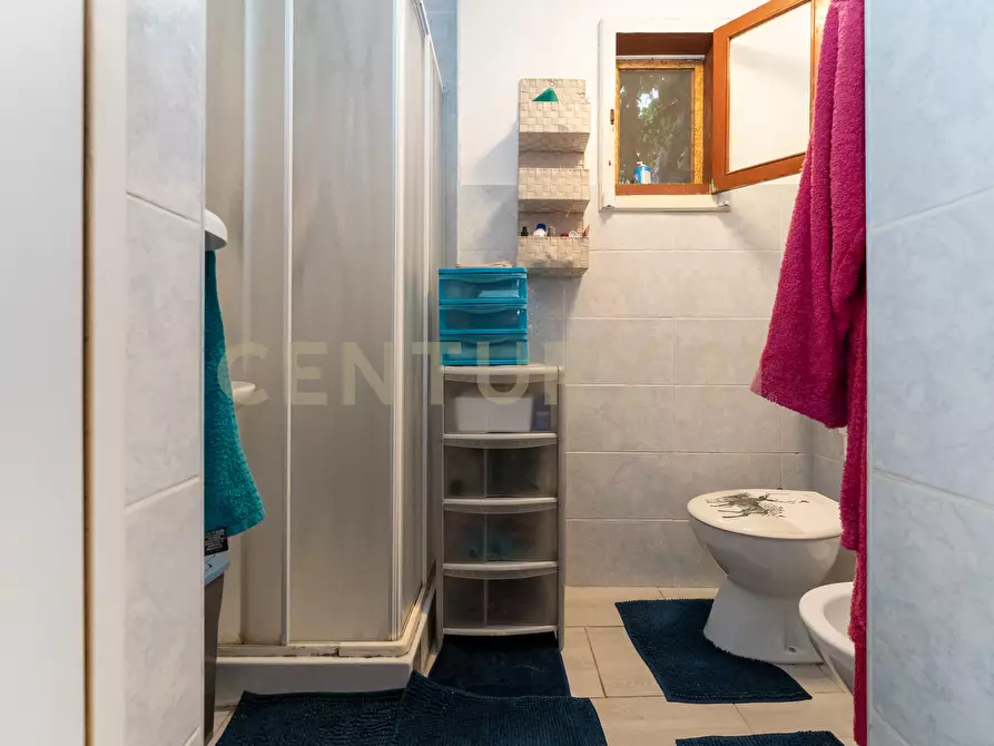 Immagine 27 di Casa indipendente in vendita  in Piazza Guglielmo Marconi 1 a Camporotondo Etneo
