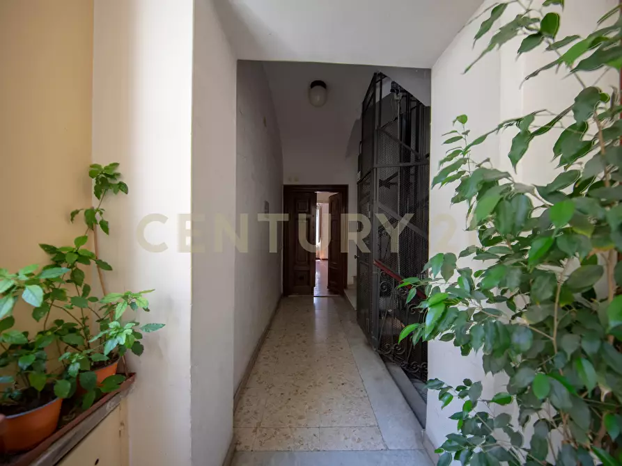 Immagine 37 di Quadrilocale in vendita  in Via Plinio 22 a Roma