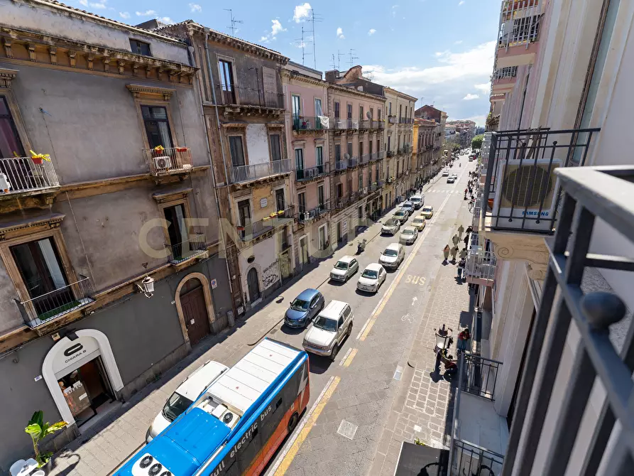 Immagine 12 di Bilocale in affitto  in Via Etnea 299 a Catania