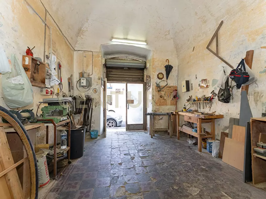 Immagine 4 di Bilocale in vendita  in Via Celeste 71 a Catania